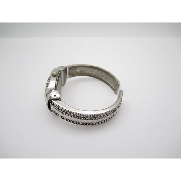 Women Peck & Peck Quartz WR Analog 21mm Round Bangle Watch (H52) "New Battery" - Picture 9 of 9